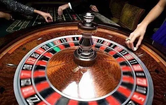 Antarmuka platform ipin slot menampilkan berbagai kategori permainan dan pasar taruhan Piala Asia